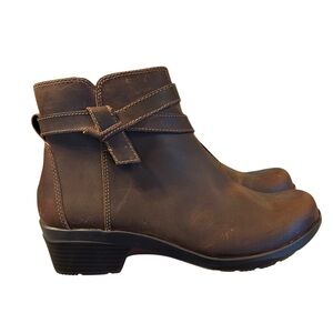 Clark’s NEW Angie Brown Leather Booties